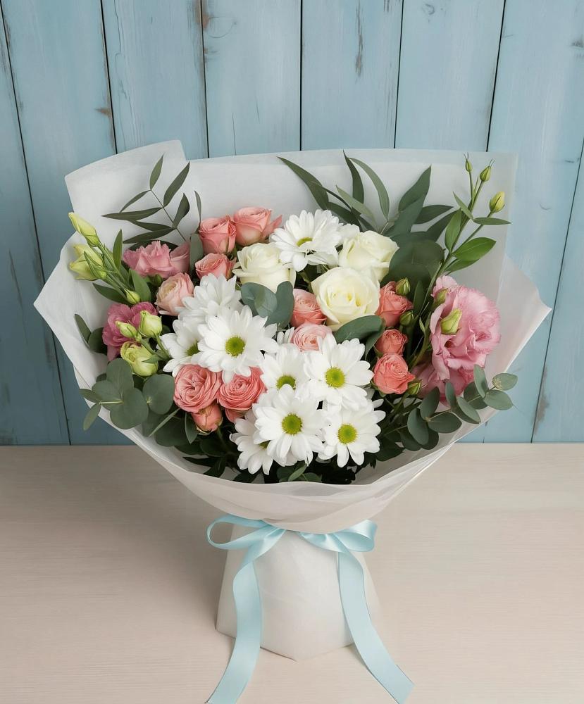 Букет цветов из: Розы, Лизиантусы и Хризантемы в Новопашковской