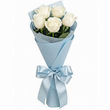 Букет 5 Белых роз Проуд в Новопашковской