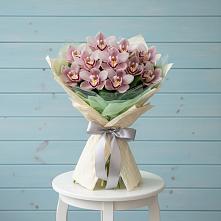 Букет цветов из:  Орхидеи и Розы в Новопашковской