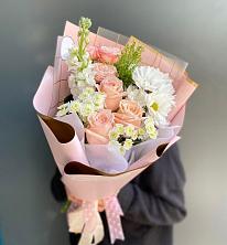Букет цветов из:  Хризантемы и Розы в Новопашковской