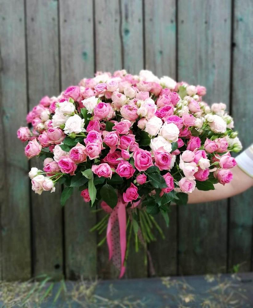 Букет Розовые кустовые розы Натали и Лав Лидия в Новопашковской