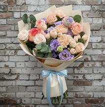 Букет цветов из:  Розы, Лизиантусы и Гвоздики #REPLACE_PRED# Новопашковской